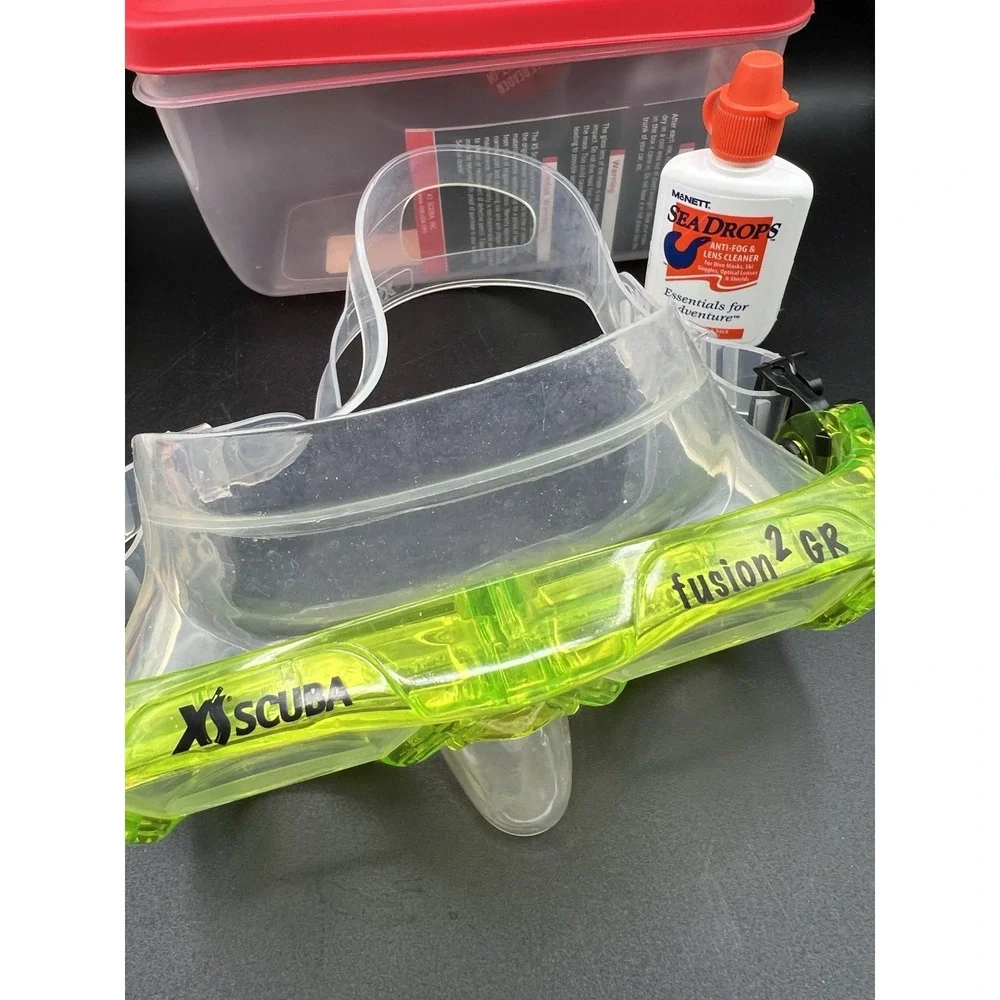 XS Scuba Gauge Reader Down View Design Scuba Dive Mask Yellow
